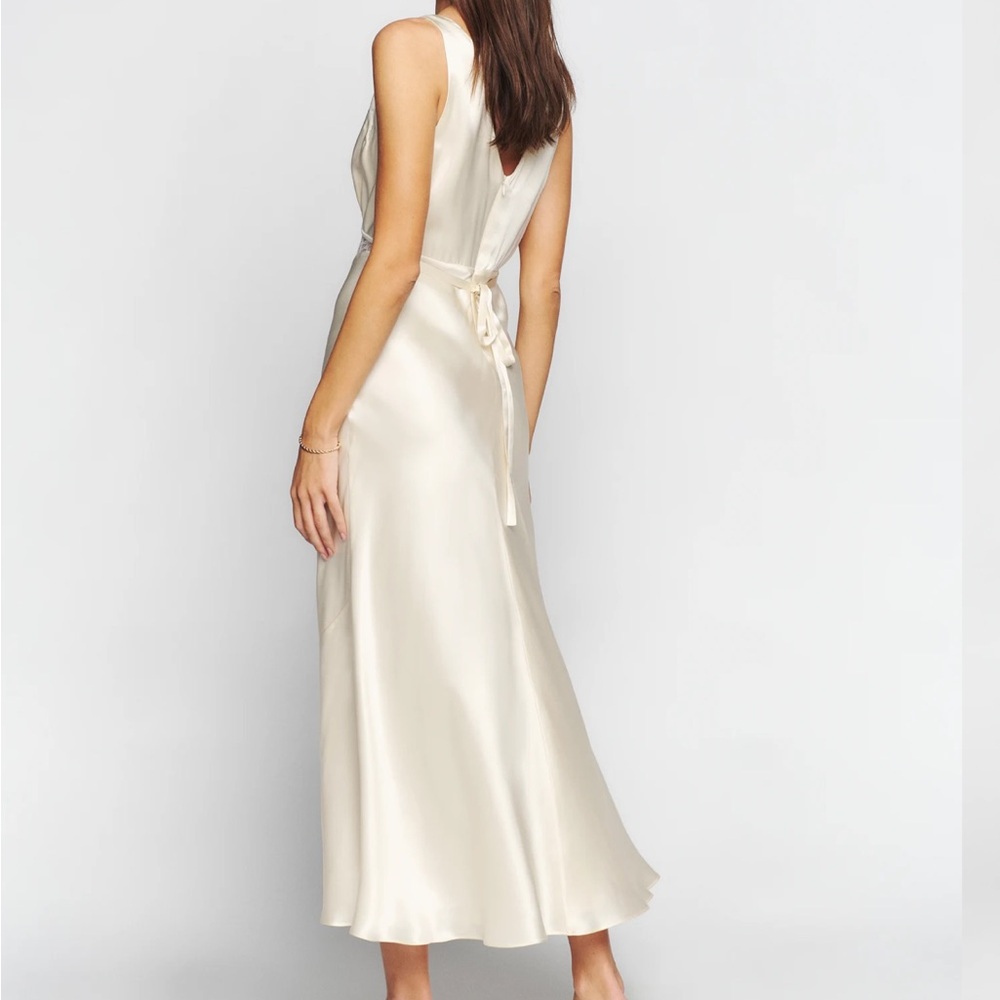 Reformation inara silk dress - Picture 2 of 4
